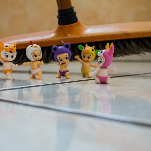 Laurence FANTUZ : Ouste !