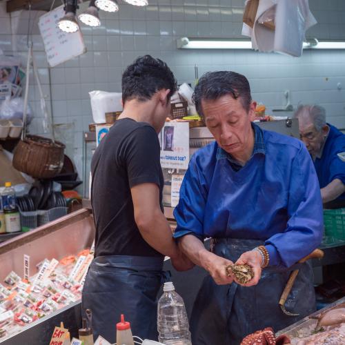 Denis CHAUVEAU : L'écailleur (Japon)