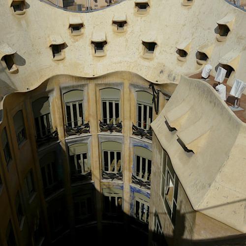Alain LANCOU : La Pedrera (Barcelone)